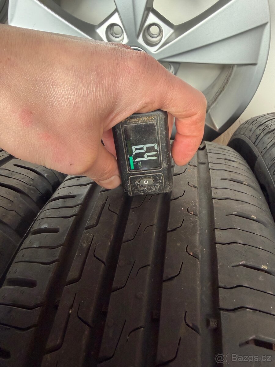 Continental 205/60 R16 - 4