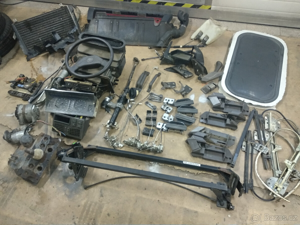 škoda favorit-prodám díly-vše vymontováno - 4