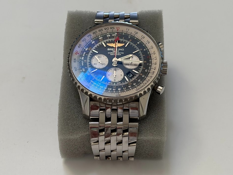 Breitling Navitimer GMT B04 – AB044121/BD24 - 4