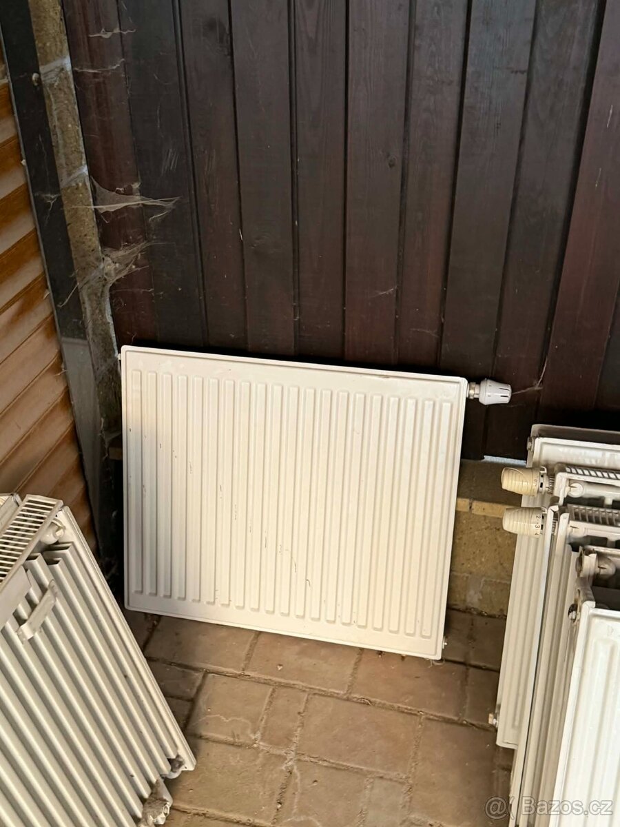 Plechové deskové radiátory - použité - 4