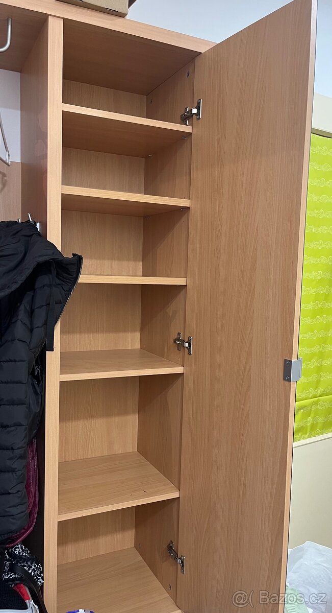 Předsíňová stěna - 4