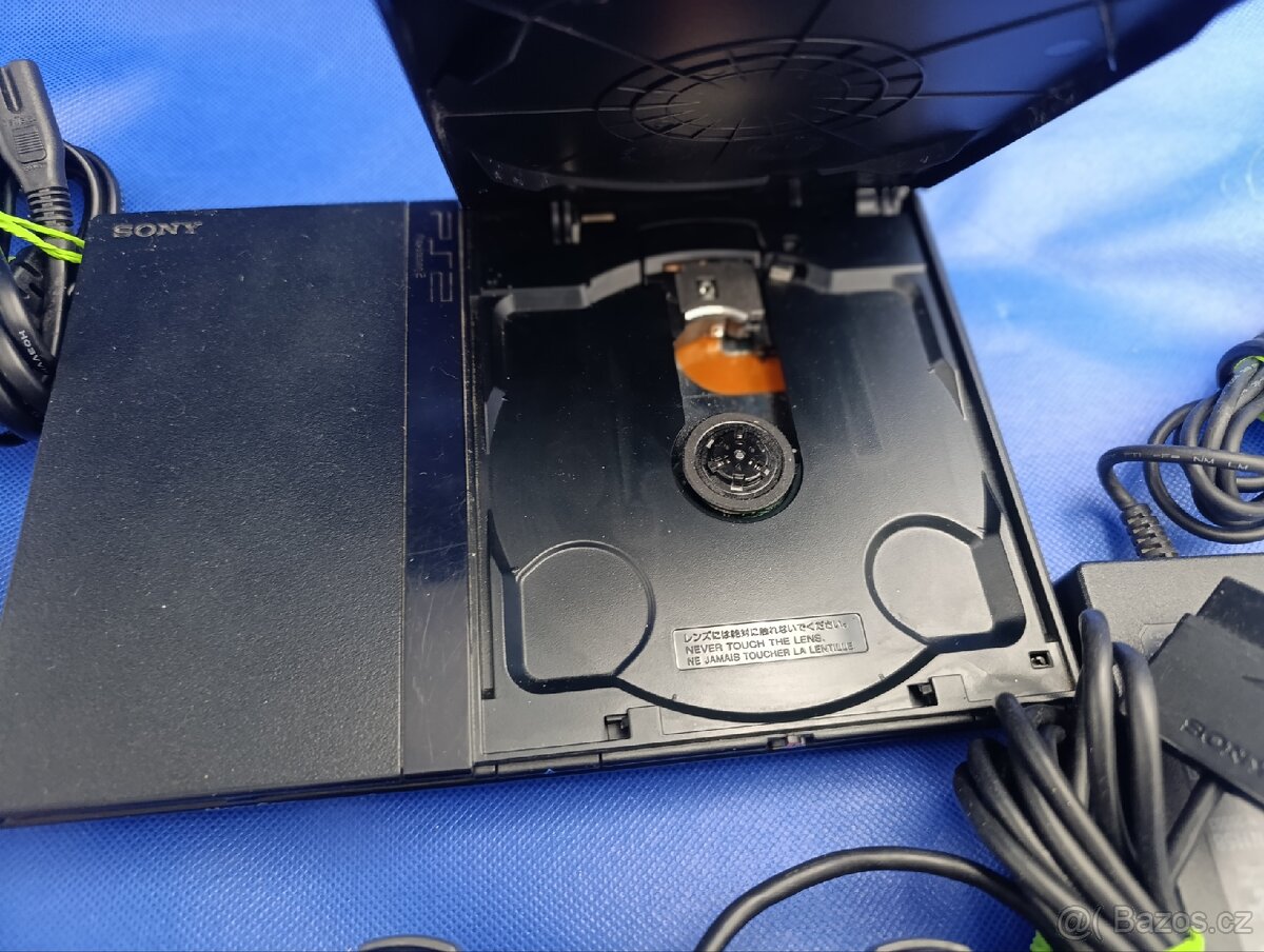 PS2 PlayStation 2 Slim + Hry - 4