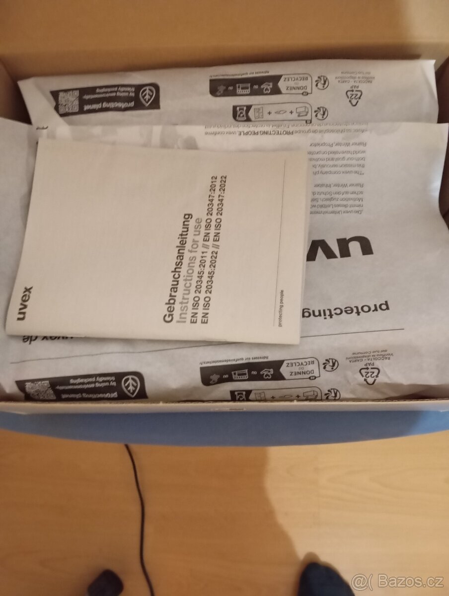 Pracovní boty UVEX vel 44 - 4