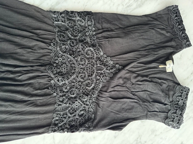 Dlouhé černé šaty - 4