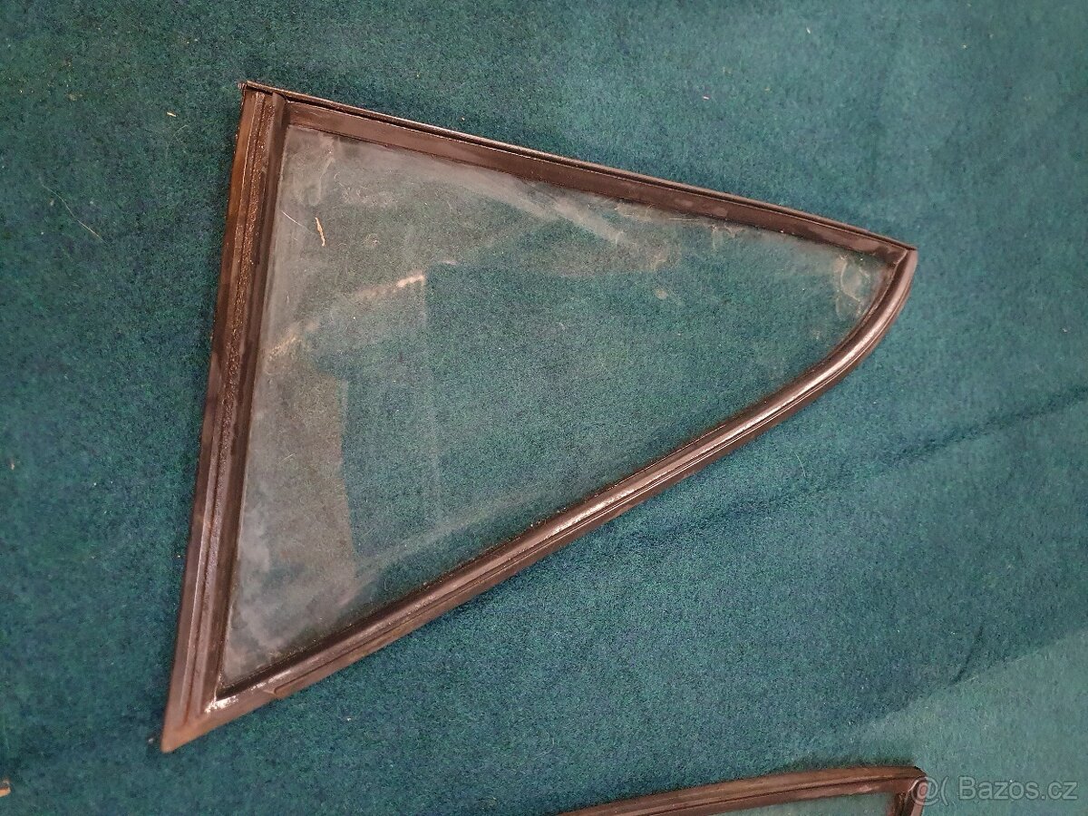 Větrací okénko BESPO - 4