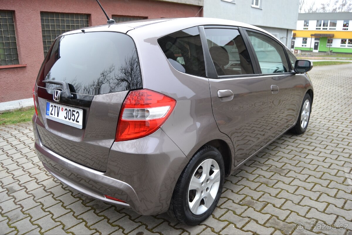 Honda Jazz 1.339 i-VTEC 73kw rok 2013 - 4