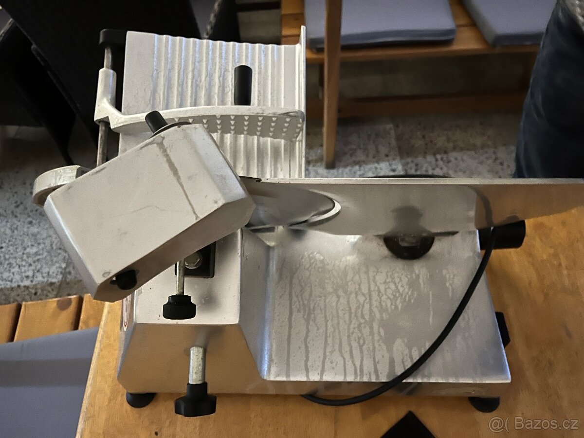 Nářezák Beckers - 4