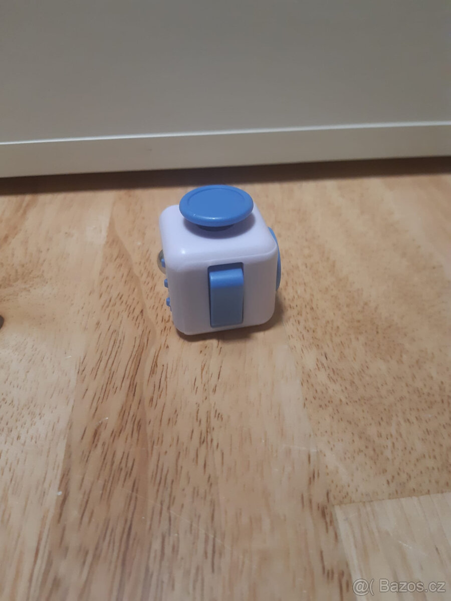 Fidget cube - 4