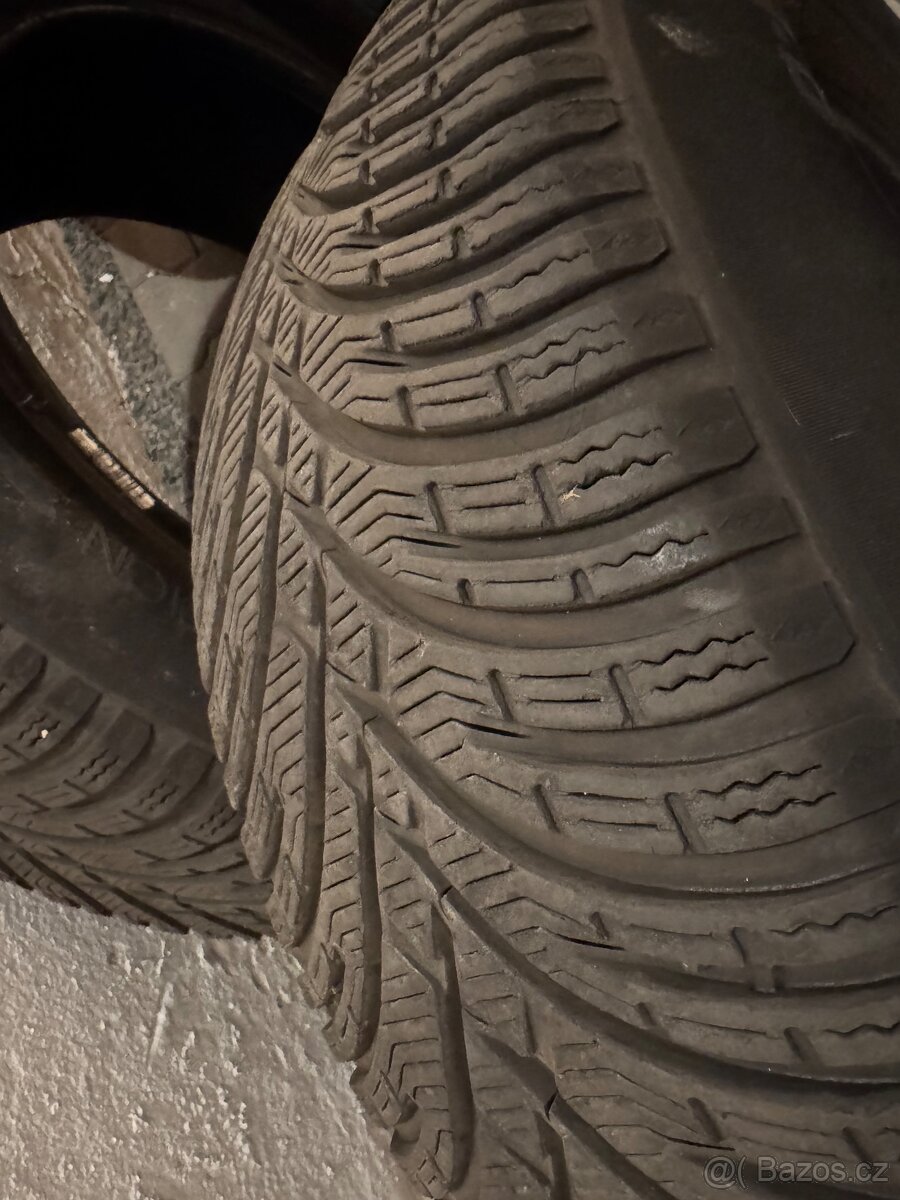 BF Goodrich g-force winter 2 R16 215/60 - 4