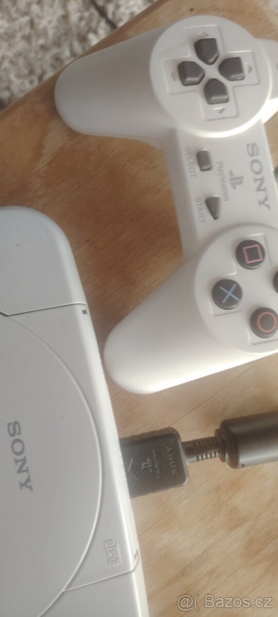 Sony PlayStation One Slim - 4