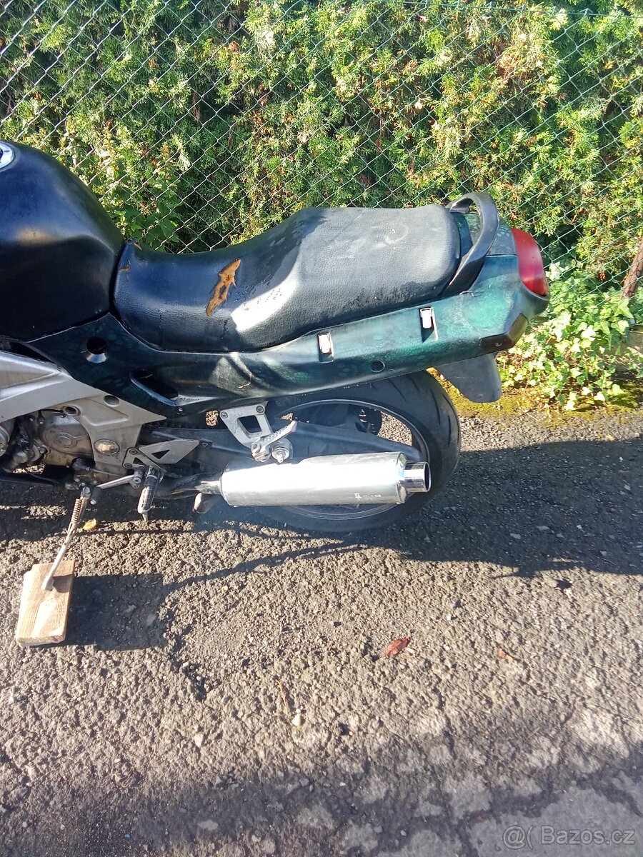 Kawasaki ZZR 600 - 4