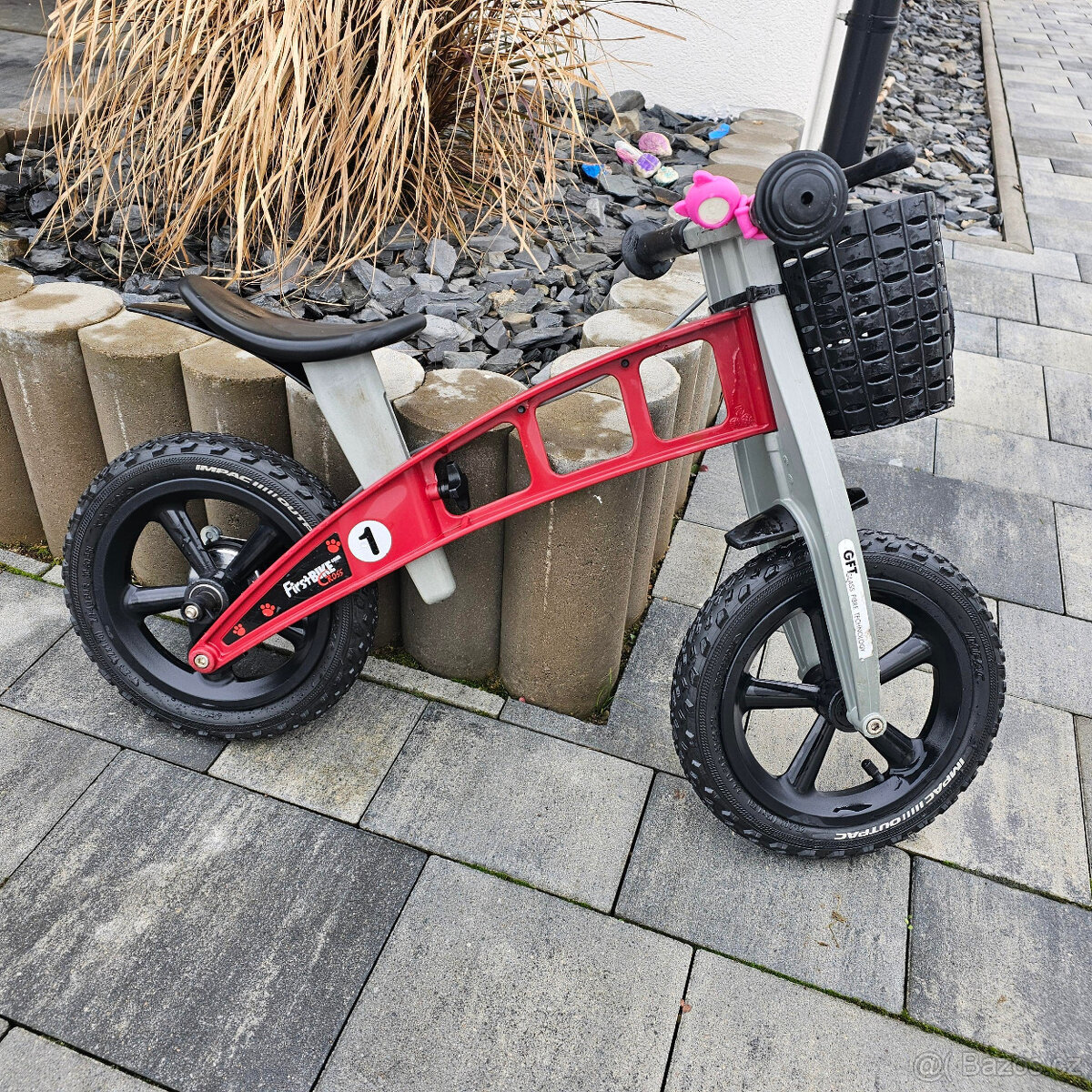 First Bike červený - 4