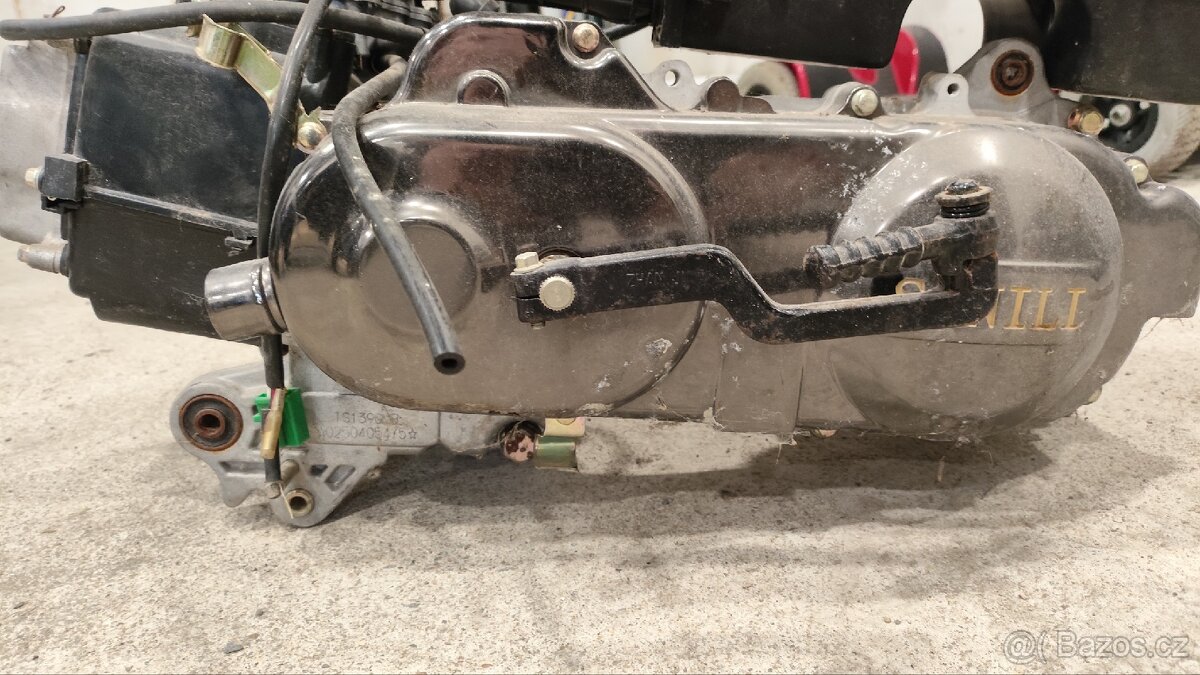 Motor Skutr 50ccm - 4