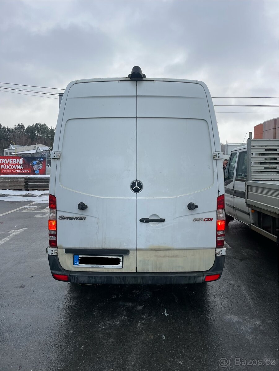 Mercedes benz sprinter - 4