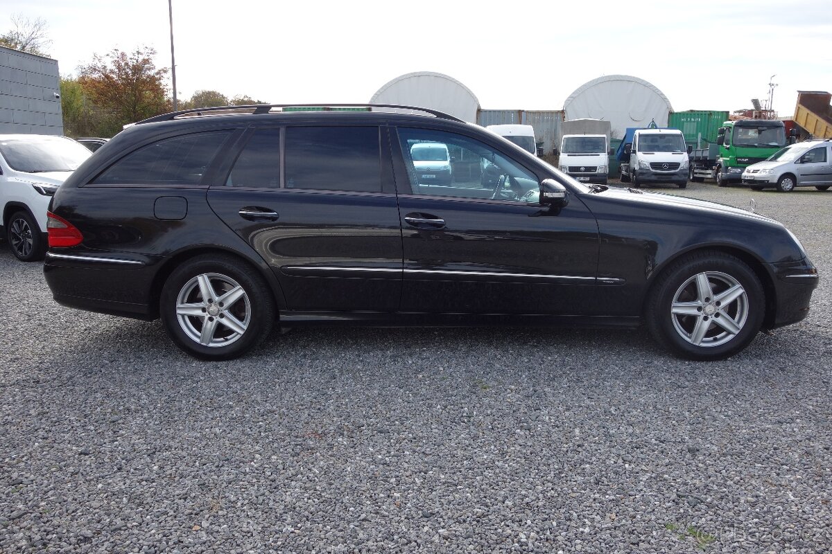 Mercedes-Benz E220 CDi 120kW Automat 2009 - 4