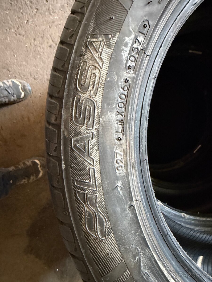 215/55R17 LASSA DRIVEWAYS - 4