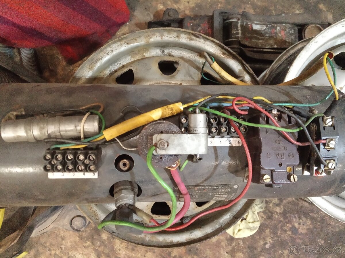 Bufik topení 12v - 4