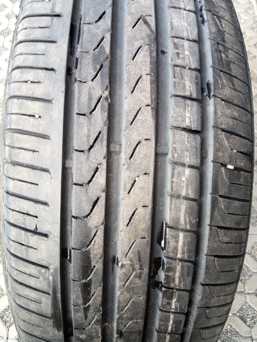 235/55 R19 - 4