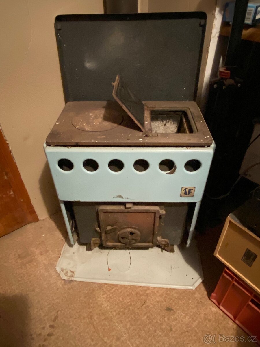 Kamna na tuhá paliva . - 4