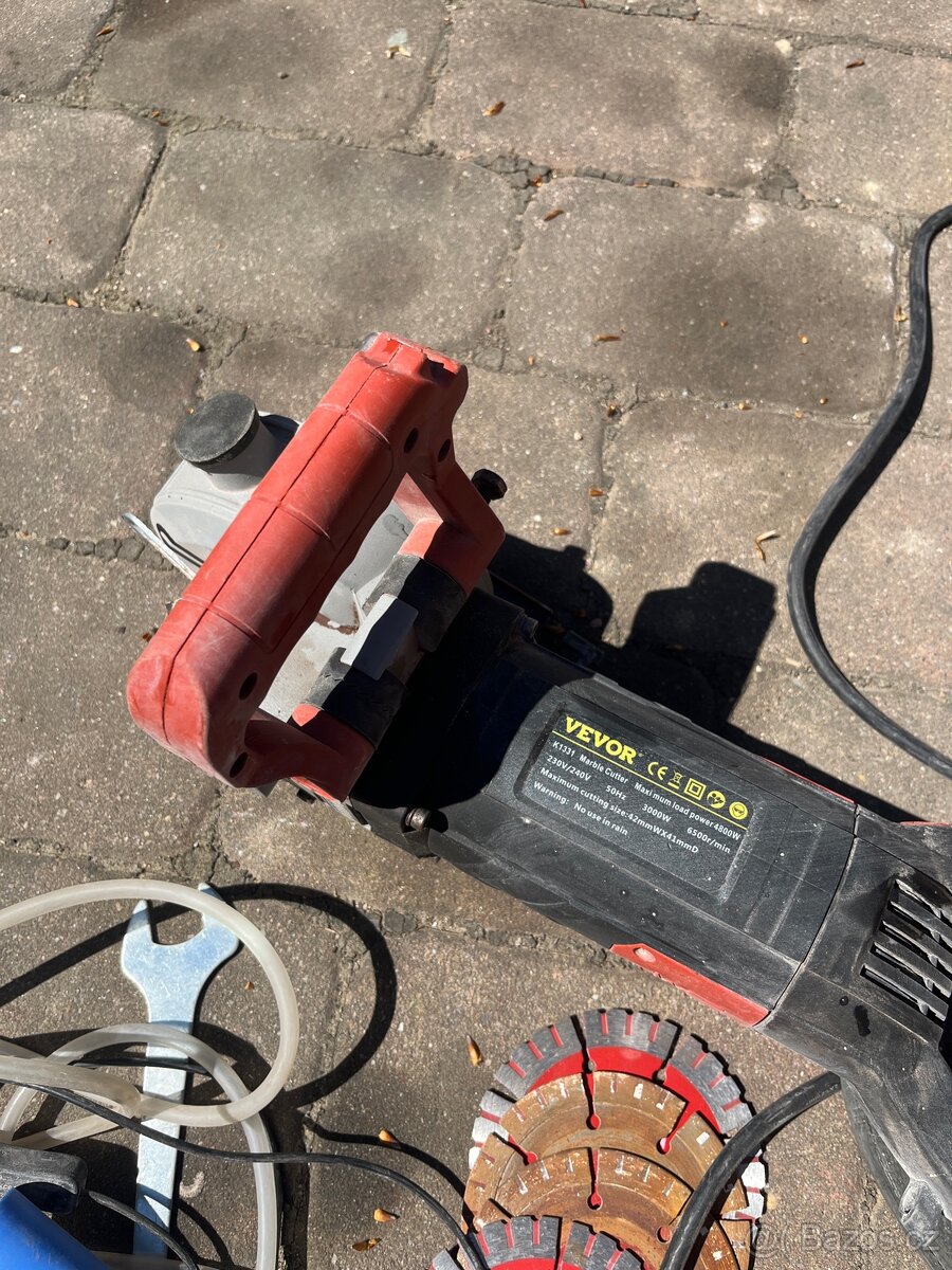Řezačka spár na elektriku - 4