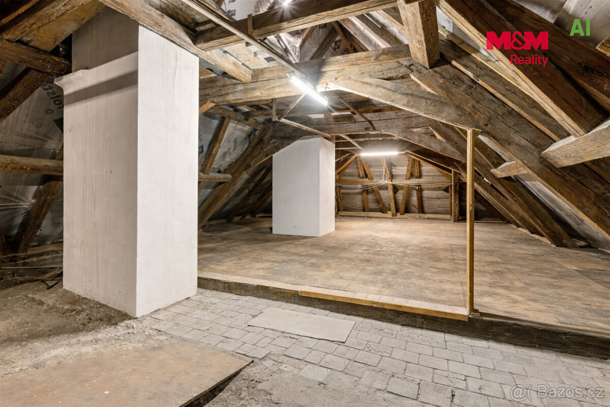 Prodej komerčního objektu, 1073 m2 v Postoloprtech - 4