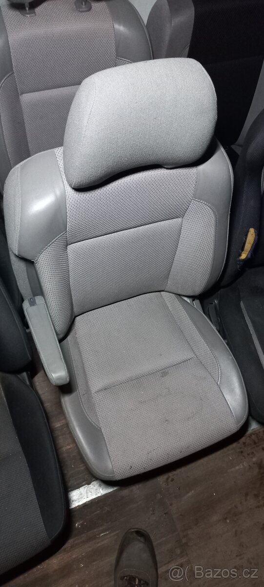 Subaru Forester SG 2003-2005 – přední sedadla - 4