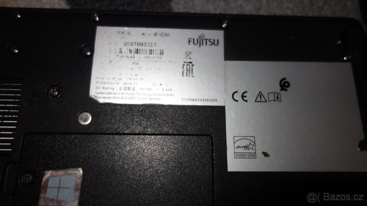 Fujitsu LifeBook T939 - 4