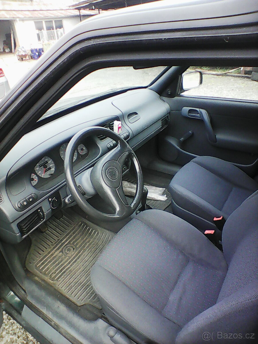 Škoda Felicia LX 1.3 40kW, r.v. 1996, bez TP a RZ - 4