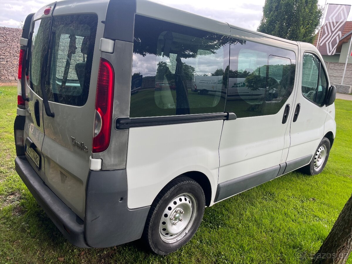 Renault Trafic 2,0 DCi - 4