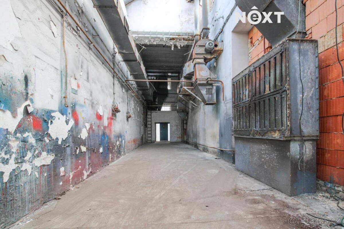 Pronájem komerční Výroba, 1 800㎡ - 4