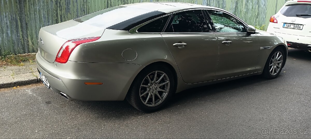 Jaguar xj biturbo 3.0d - 4