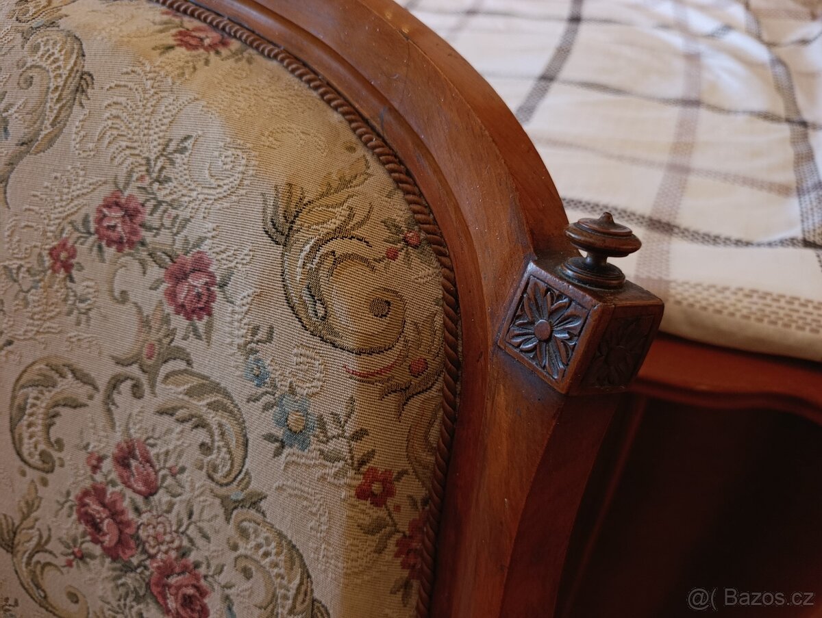 Sada starožitného nábytku - 4