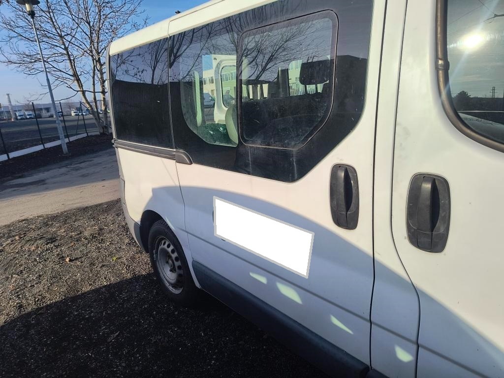 Renault Trafic, Nissan Primastar, Opel Vivaro - 4