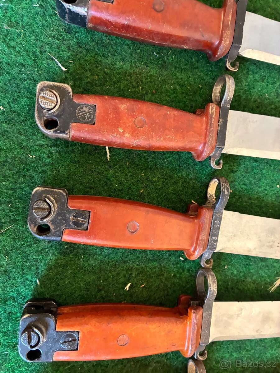 Bodak bajonet AK-47 - - 4