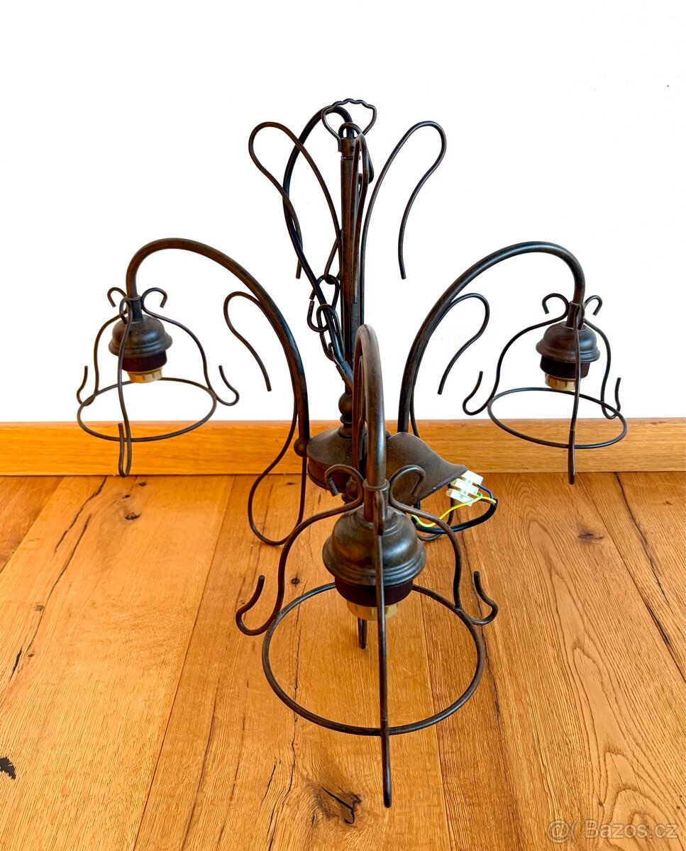 Starý kovaný lustr - 4