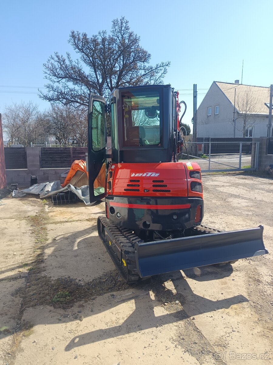 Pásový bagr 3,5 tuny. - 4