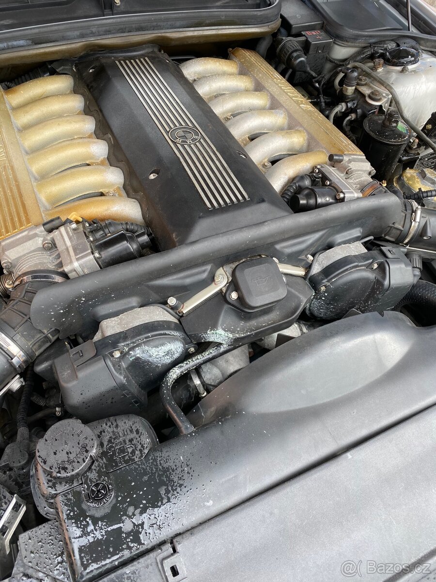 BMW 850i E31 - 4