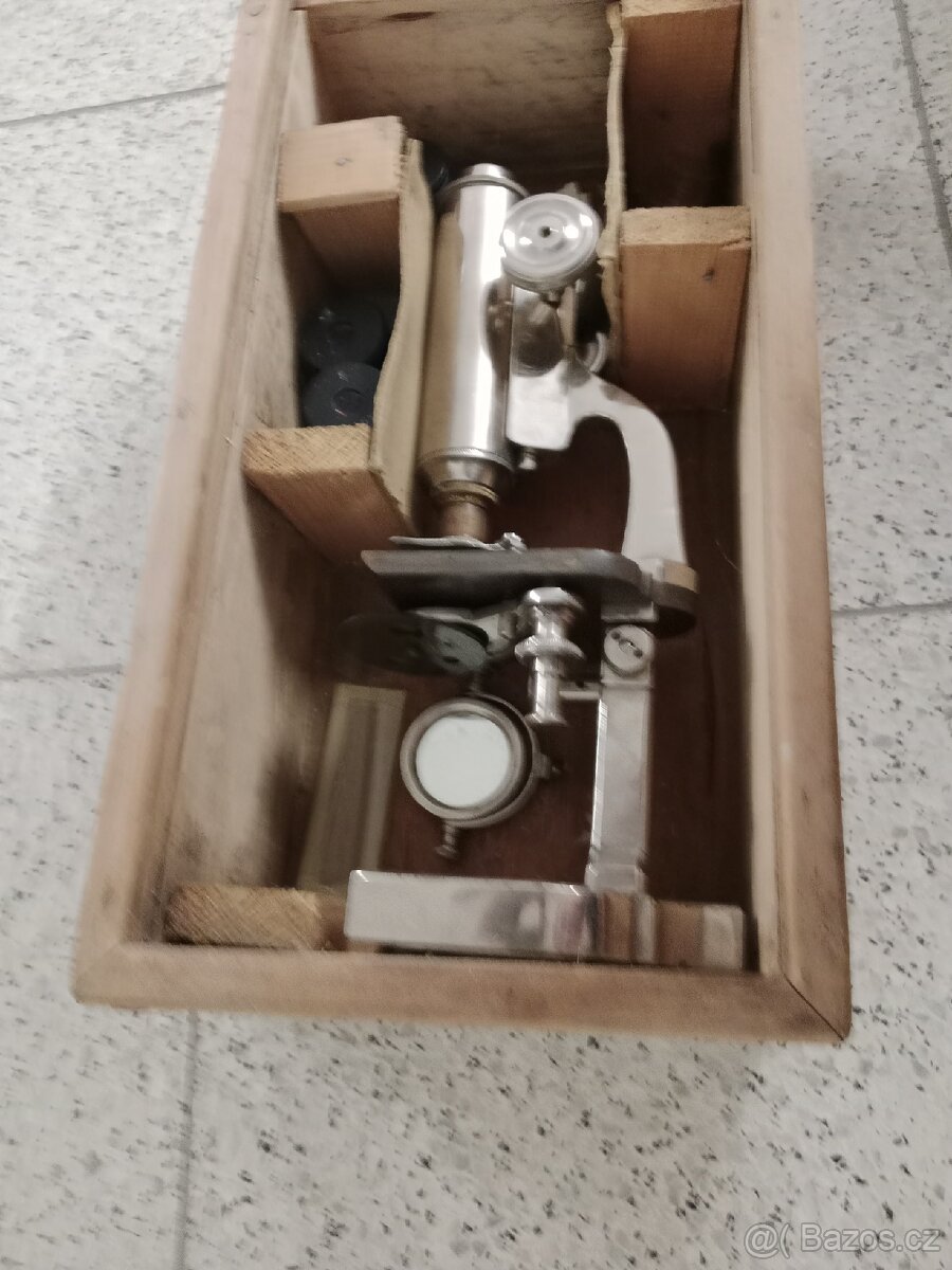 Historický mikroskop Top stav - 4