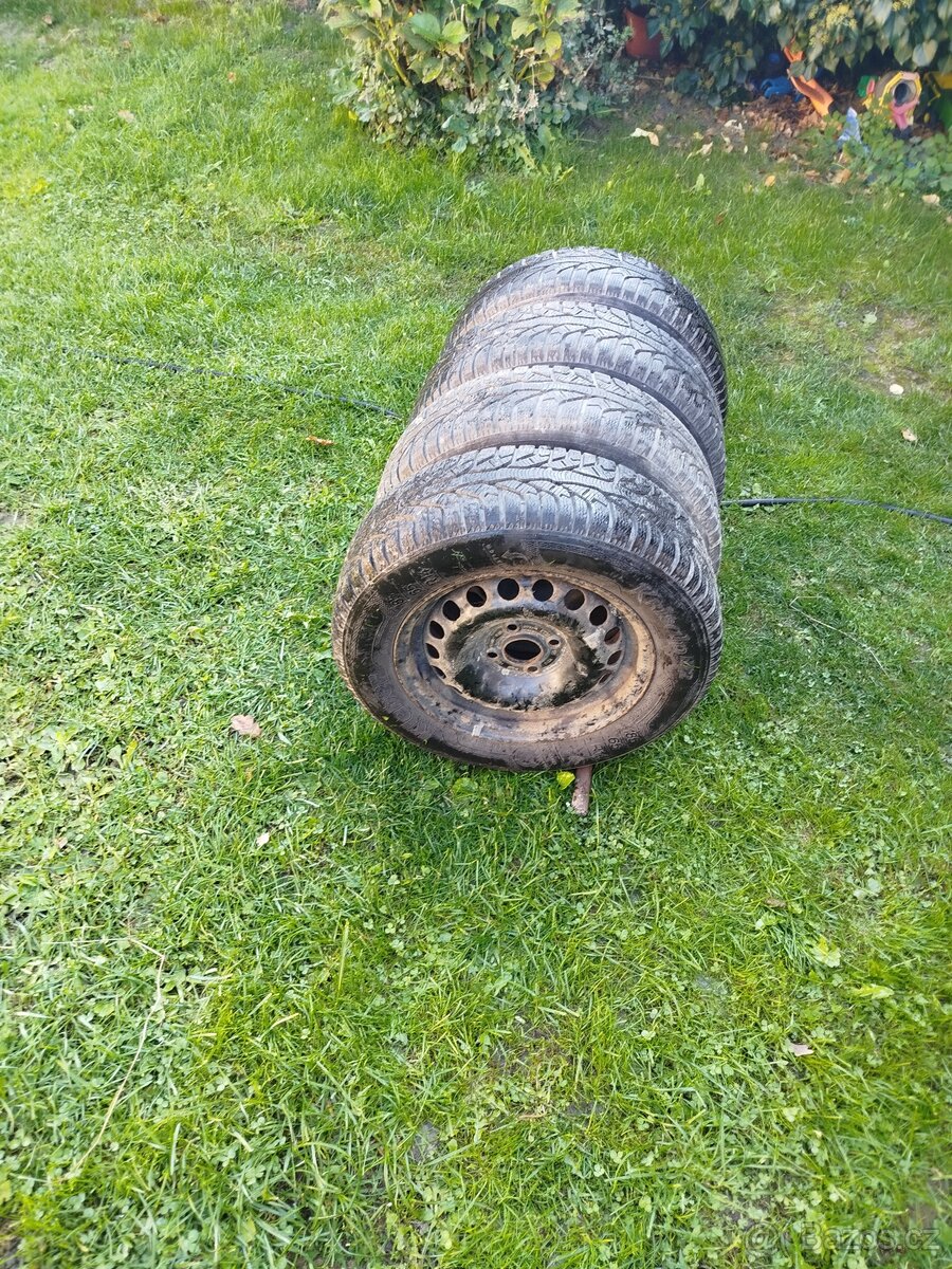 Zimní kola 185/65r14 - 4