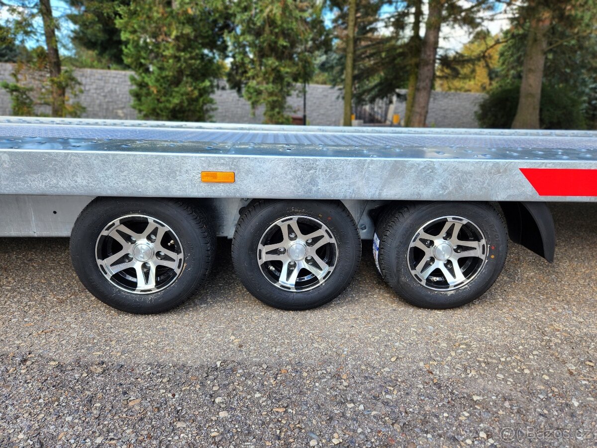 Sklopka Carkeeper model 2025, 600x212cm,3x1350kg, ALU+překl.