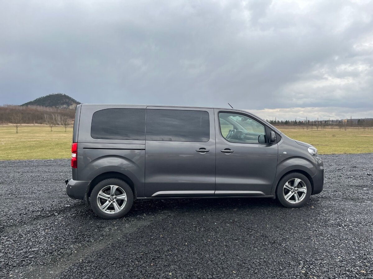Peugeot Traveller VIP business; TOP STAV ; rezervace - 4