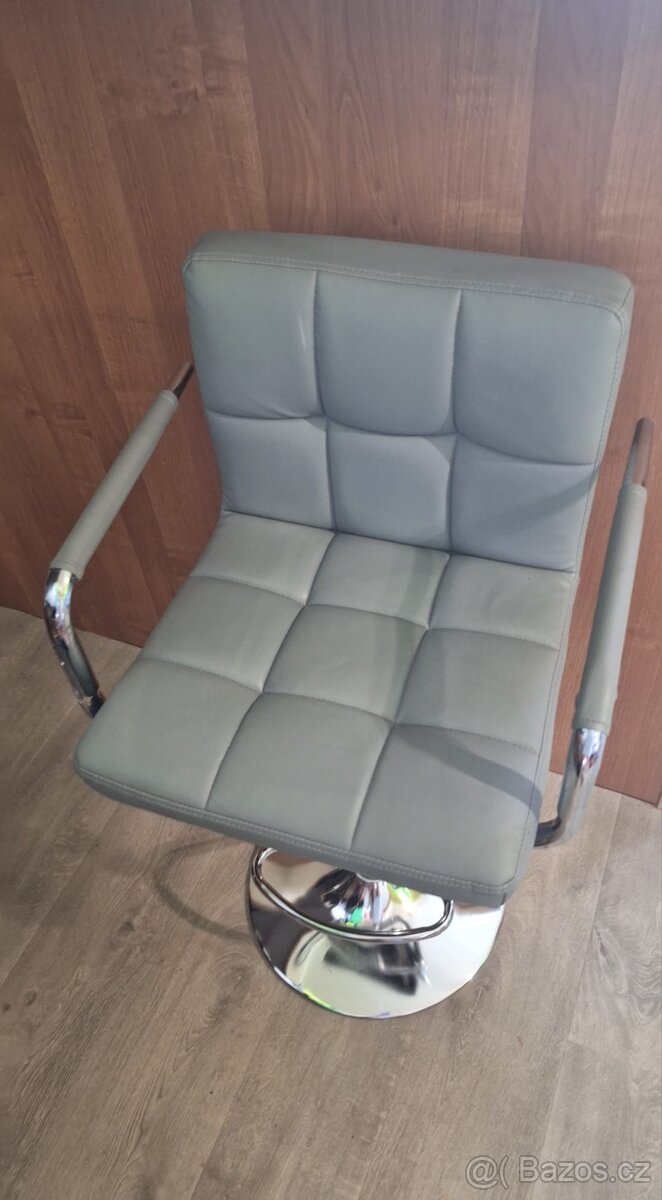 Barova židle Šeda Pěkny stav Cena 1100kč - 4