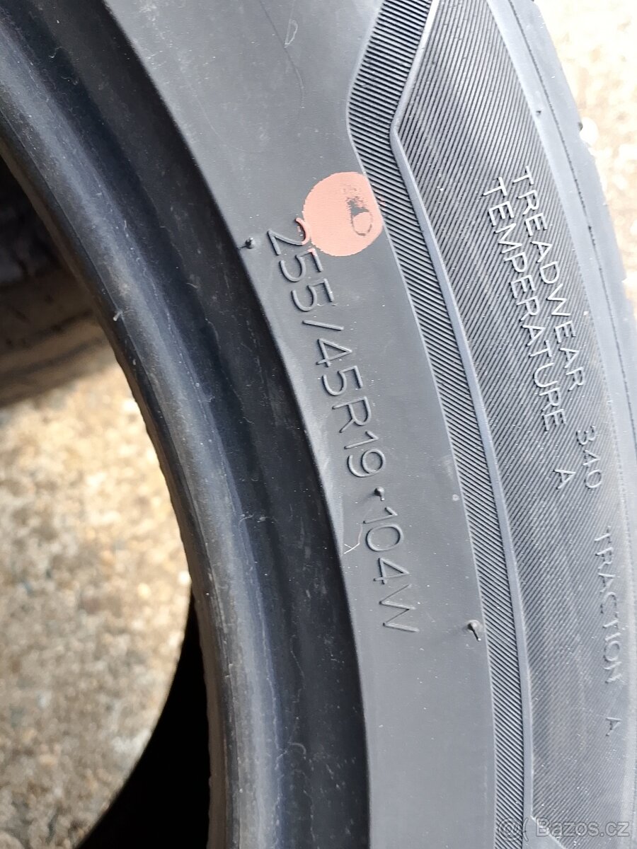 255/45/19 104w Hankook - letní pneu 2ks - 4