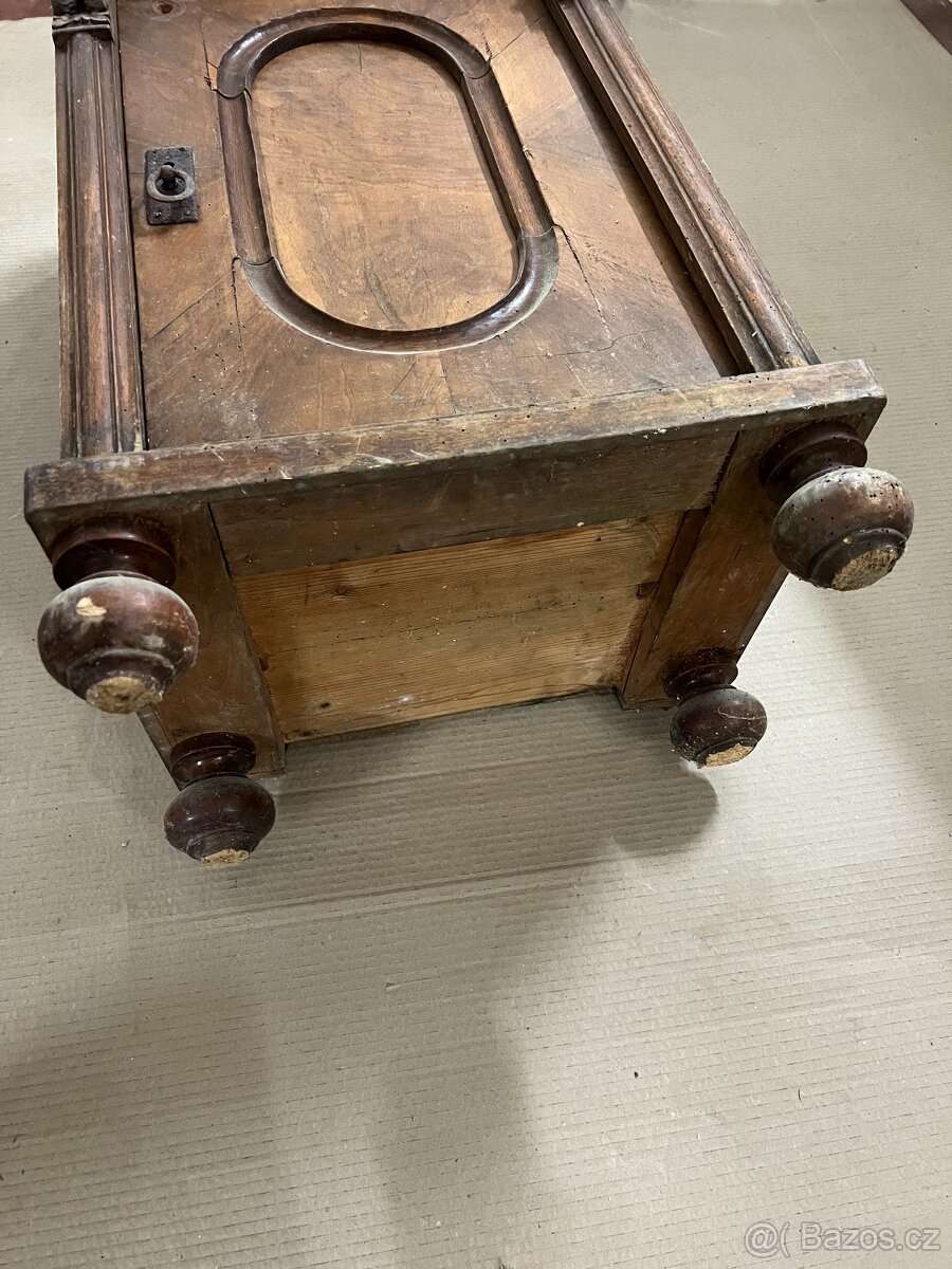 Starožitná skřiň / skřiňka - 4