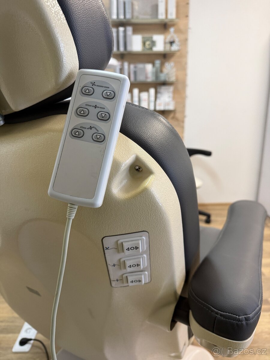 Pedikérské třímotorové křeslo - 4