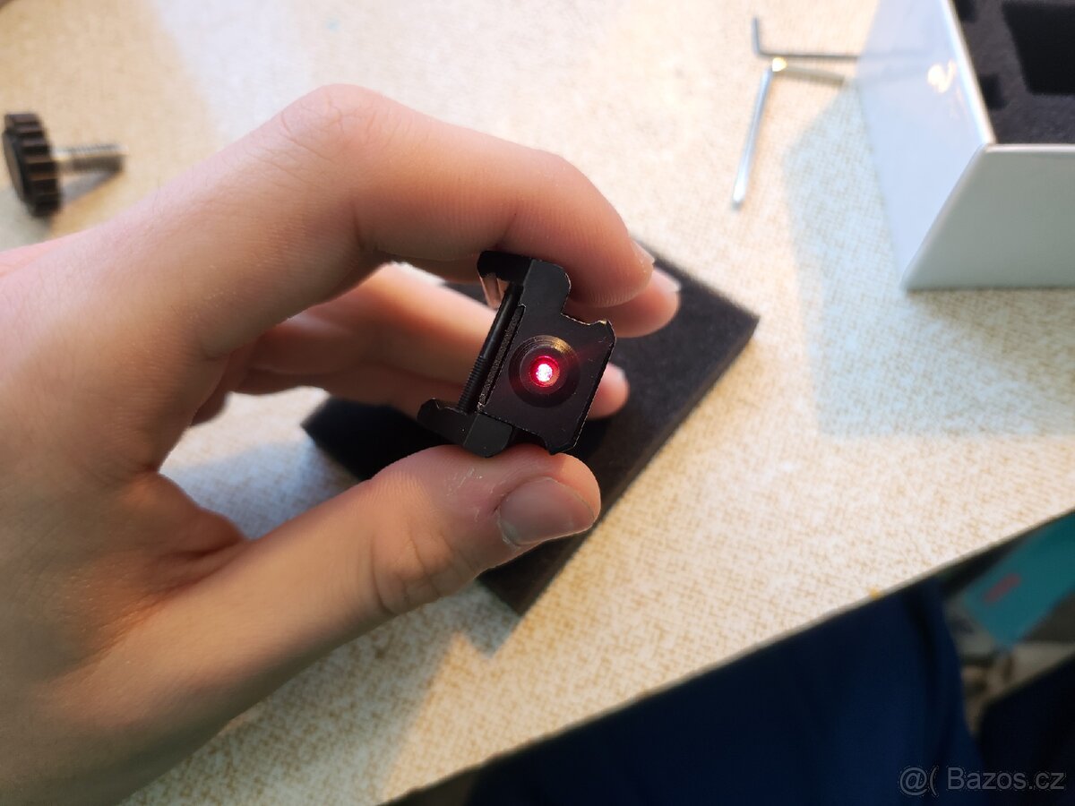 Airsoft Laserový zaměřovač - 4