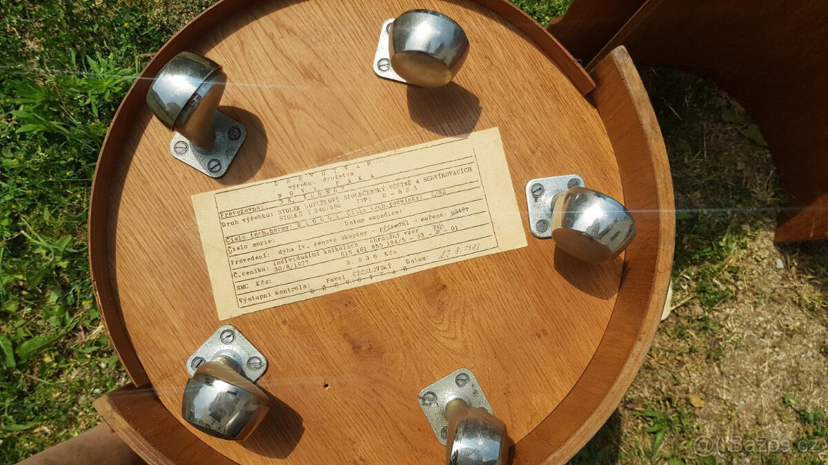 konferenční servírovací stolek - 4