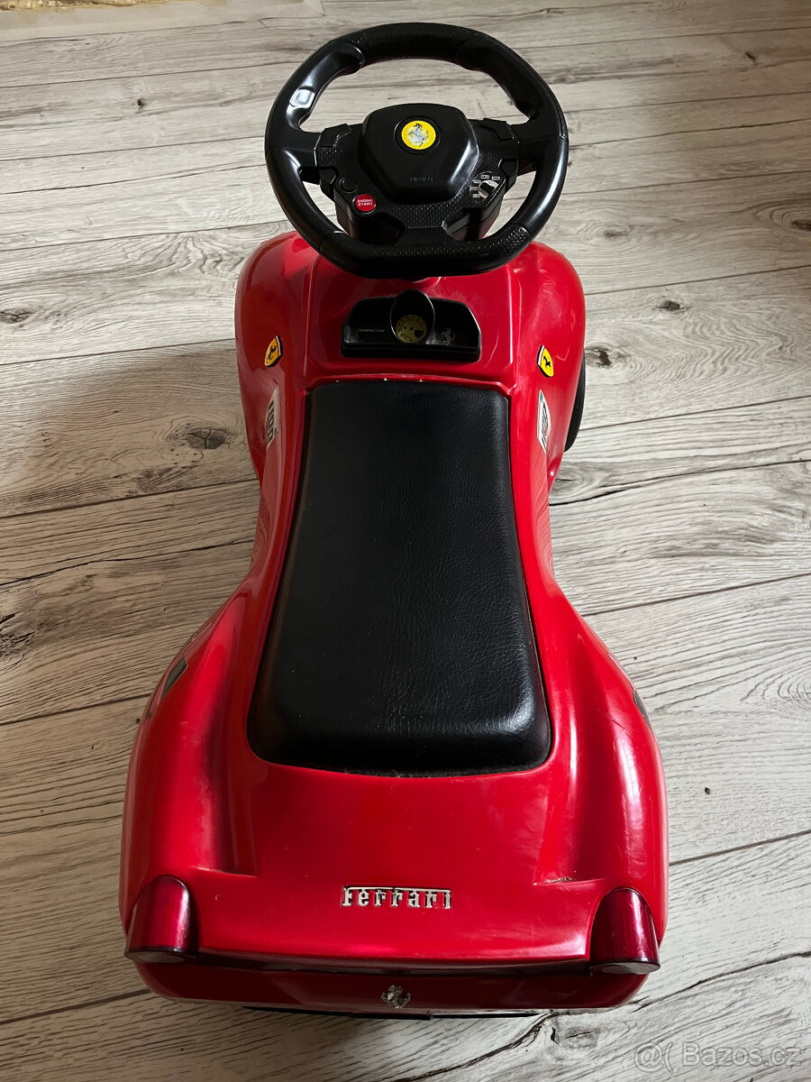 Prodám použité odrážedlo Rastar Ferrari - 4