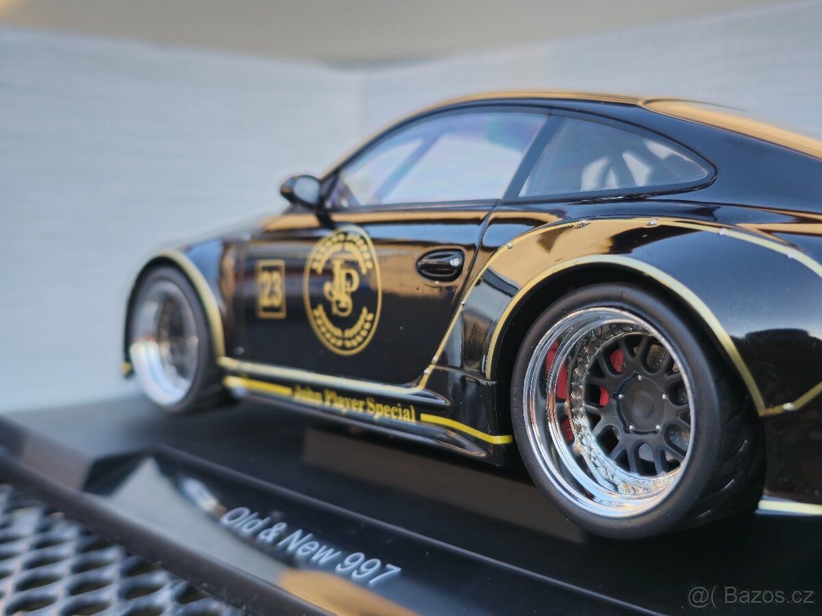 Porsche 911 (997) RWB JPS 1:18 MCG - 4
