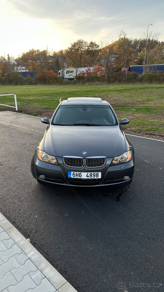 BMW e90 325i automat - 4